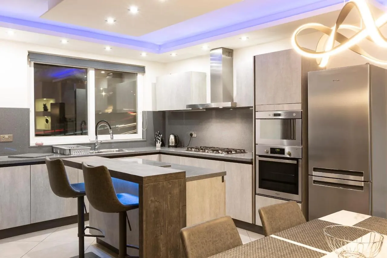 Apartment Brand New 3Bed-Hosted By Sweetstay Gzira